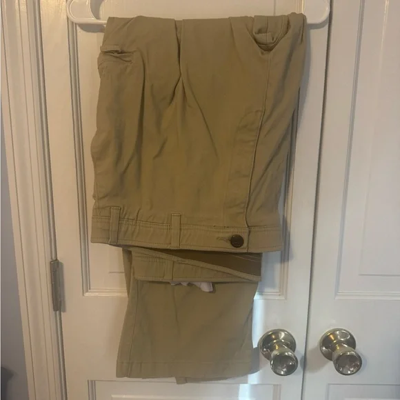 Classic Men's Khaki Chinos, Size 44 Comfort Casual - Picture 4 of 4